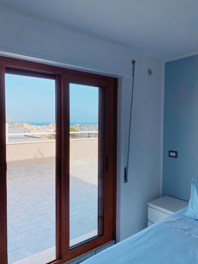 דירות נטונו Terrazza Delle Rose מראה חיצוני תמונה